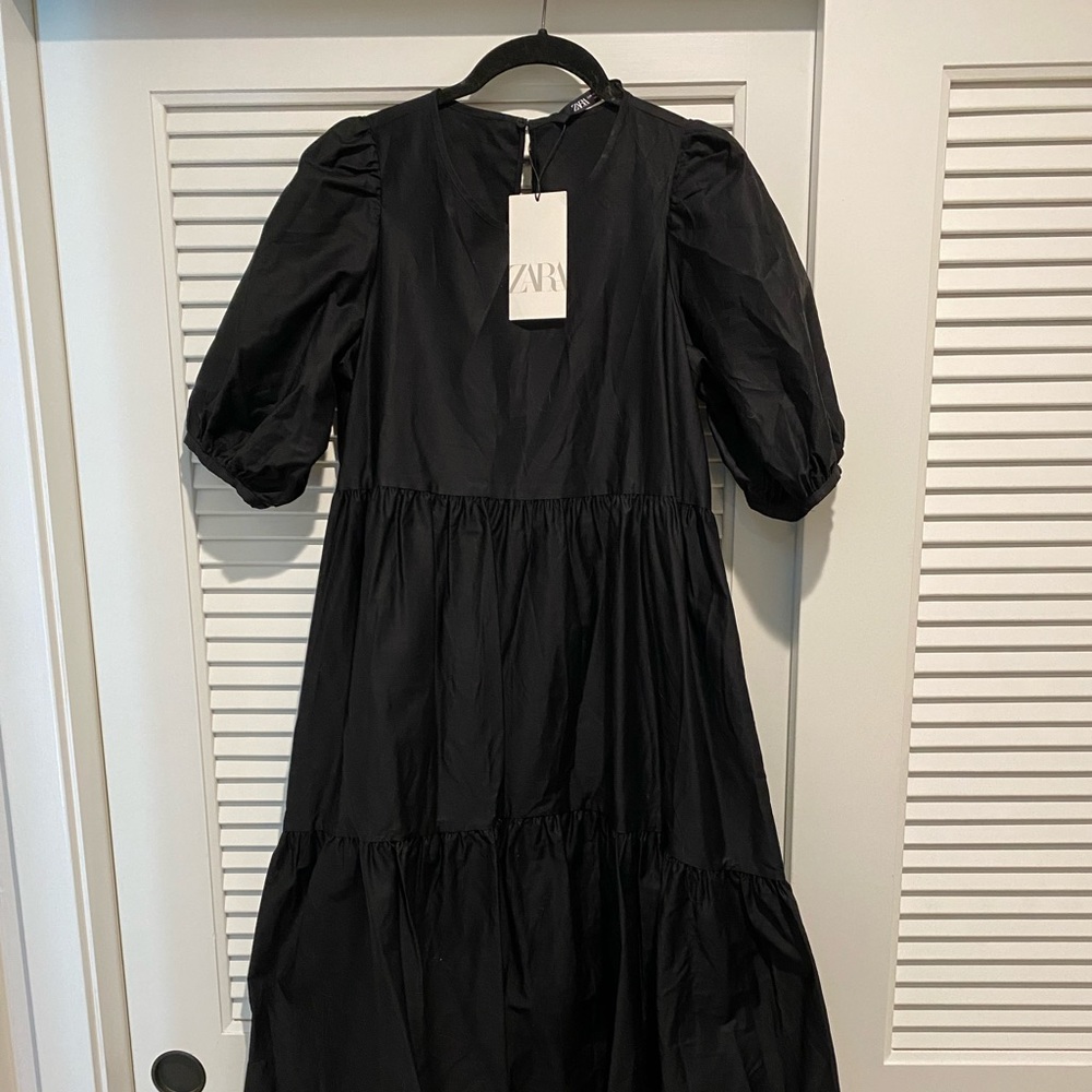 Zara midi dress. Size small. Sold out online.